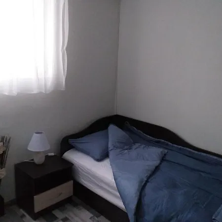 термите فارنا