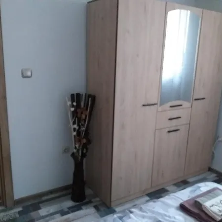 Apartment термите